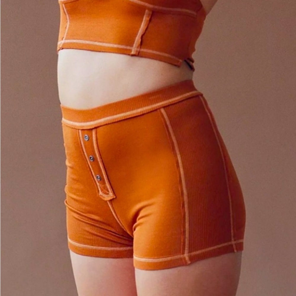 URBAN OUTFITTERS🩳🧡🤎NWT Out from under Shorts 🩳